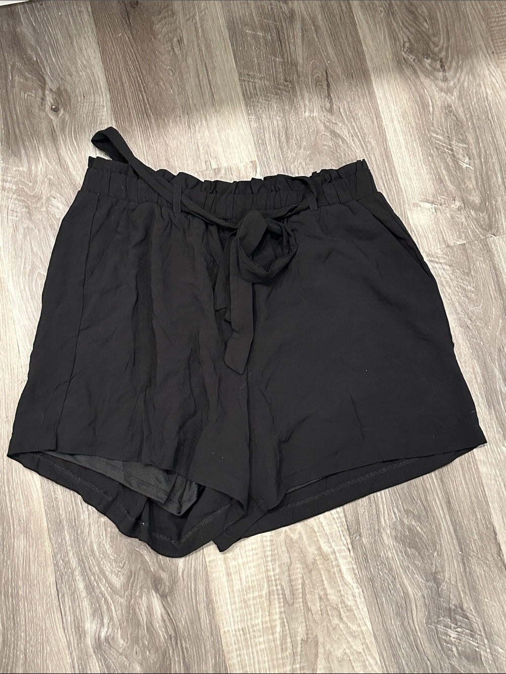 Torrid Black Elastic Tie Waist Shorts 00 size 10 EUC